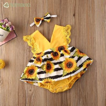 Conjunto Floral para Bebê - Charme e Conforto no Verão Conjunto Floral para Bebê - Charme e Conforto no Verão Loja do Bambino Amarelo 6 Meses 